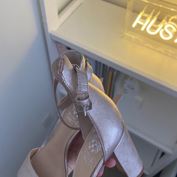 Vince Camuto Block heel - Picture 3 of 5